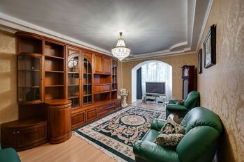 4 ���. ��������, 115 ��. �., 2/5 ����