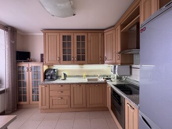 4 ��. ��������, 96,6 ��. �., 10/14 ������