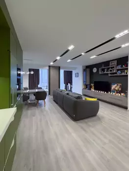 4 ��. ��������, 130 ��. �., 8/10 ������