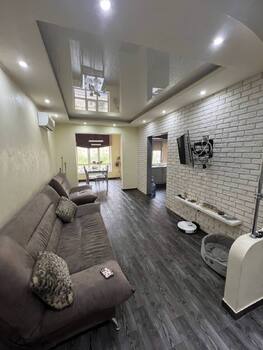 4 ��. ��������, 102 ��. �., 3/10 ������