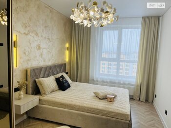 2 ���. ��������, 72 ��. �., 8/10 ����