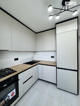 3 ��. ��������, 80 ��. �., 6/9 ������