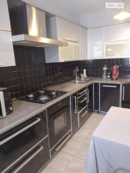 4 ���. ��������, 80 ��. �., 8/10 ����