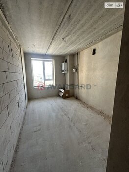 3 ���. ��������, 84 ��. �., 6/10 ����