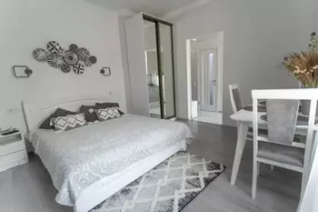 1 ��. ��������, 23 ��. �., 3/3 ������
