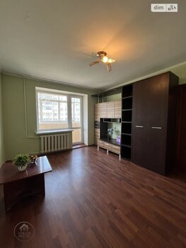 1 ��. ��������, 32 ��. �., 4/9 ������