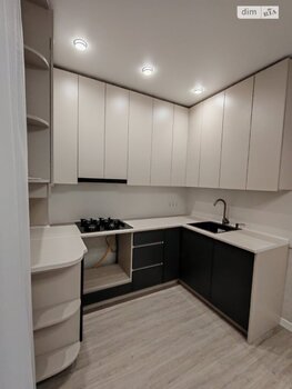 1 ���. ��������, 48 ��. �., 8/12 ����