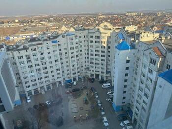 3 ���. ��������, 100 ��. �., 15/17 ����