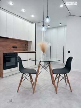 1 ��. ��������, 40 ��. �., 3/3 ������