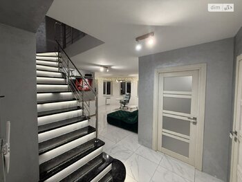 3 ���. ��������, 95 ��. �., 9/10 ����