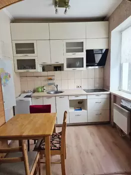 1 ���. ��������, 24 ��. �., 2/2 ����