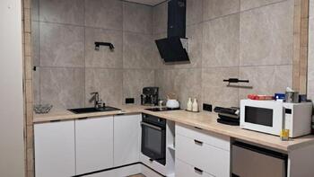 2 ���. ��������, 46 ��. �., 7/7 ����