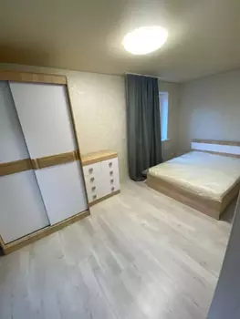 1 ��. ��������, 45 ��. �., 2/5 ������