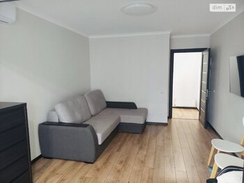 2 ��. ��������, 72 ��. �., 6/10 ������