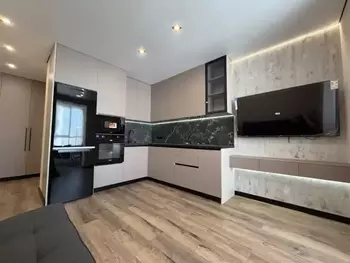 3 ���. ��������, 69 ��. �., 8/10 ����
