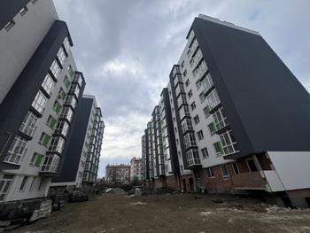 3 ���. ��������, 91.4 ��. �., 6/10 ����