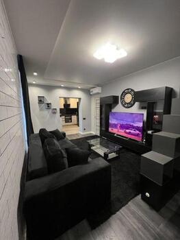 1 ��. ��������, 44 ��. �., 8/8 ������