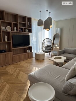 2 ��. ��������, 85 ��. �., 3/6 ������