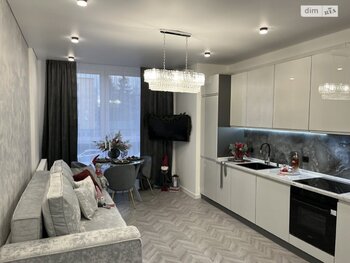 1 ���. ��������, 42 ��. �., 2/18 ����