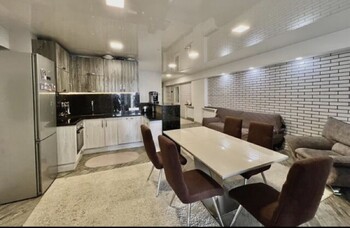 3 ���. ��������, 100 ��. �., 8/8 ����