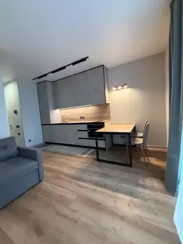 1 ��. ��������, 32 ��. �., 8/24 ������