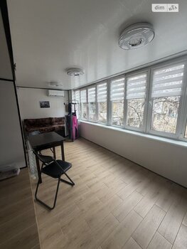 3 ��. ��������, 74 ��. �., 2/4 ������