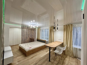 1 ��. ��������, 28 ��. �., 5/5 ������