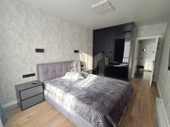 1 ���. ��������, 45 ��. �., 18/25 ����