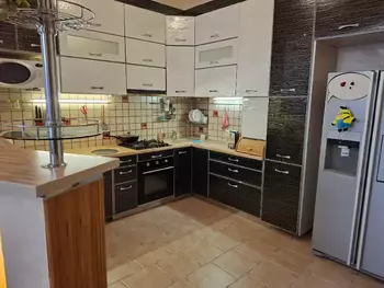 5 ��. ��������, 140 ��. �., 1/3 ������