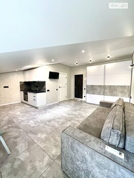 1 ��. ��������, 32 ��. �., 3/3 ������