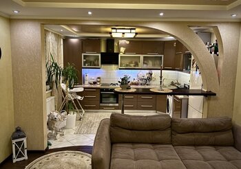 3 ��. ��������, 93 ��. �., 4/5 ������