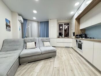 2 ���. ��������, 70 ��. �., 8/10 ����