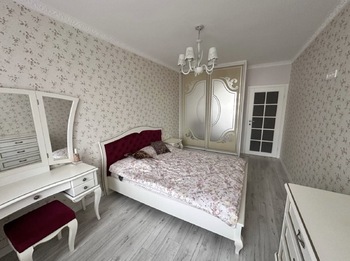 2 ��. ��������, 66.60 ��. �., 2/9 ������