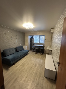 1 ���. ��������, 43,6 ��. �., 2/12 ����