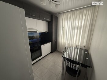 1 ���. ��������, 35 ��. �., 7/11 ����