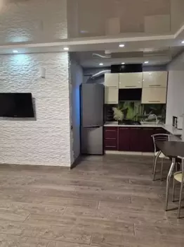 2 ���. ��������, 43 ��. �., 5/5 ����