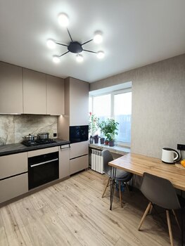 3 ��. ��������, 70 ��. �., 6/9 ������