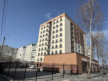 1 ���. ��������, 39,2 ��. �., 6/9 ����