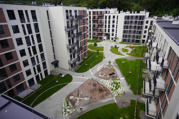 2 . , 67,93 . ., 1/5 