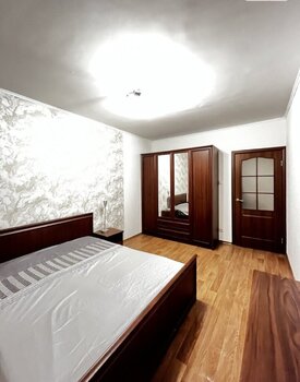 3 ���. ��������, 81 ��. �., 19/25 ����