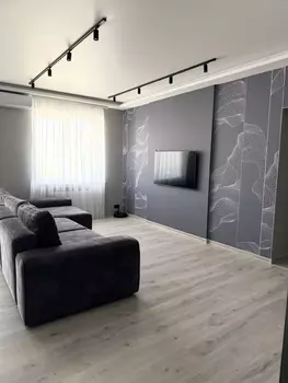 3 ��. ��������, 100 ��. �., 7/7 ������