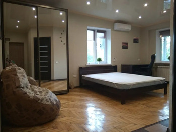 1 ���. ��������, 32 ��. �., 5/5 ����