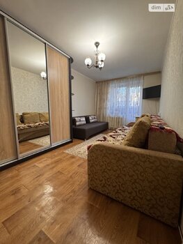 1 ���. ��������, 30 ��. �., 3/5 ����