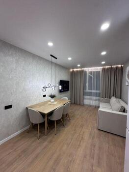 1 ��. ��������, 43 ��. �., 17/21 ������