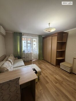 1 ��. ��������, 38 ��. �., 3/10 ������