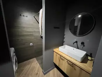 1 ��. ��������, 48 ��. �., 7/9 ������