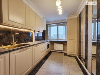 2 ��. ��������, 82 ��. �., 8/9 ������