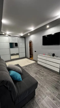 1 ��. ��������, 30 ��. �., 5/5 ������