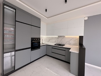 2 ���. ��������, 80,60 ��. �., 8/10 ����