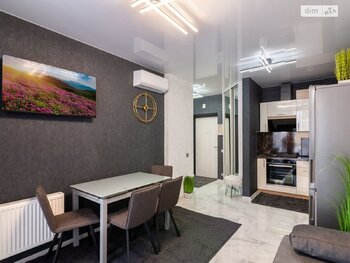 1 ���. ��������, 40 ��. �., 4/10 ����